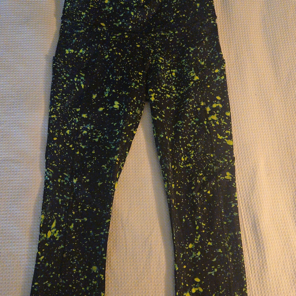 Lululemon High-Rise Leggings – Splatter Print‎ – Size 4 Act274